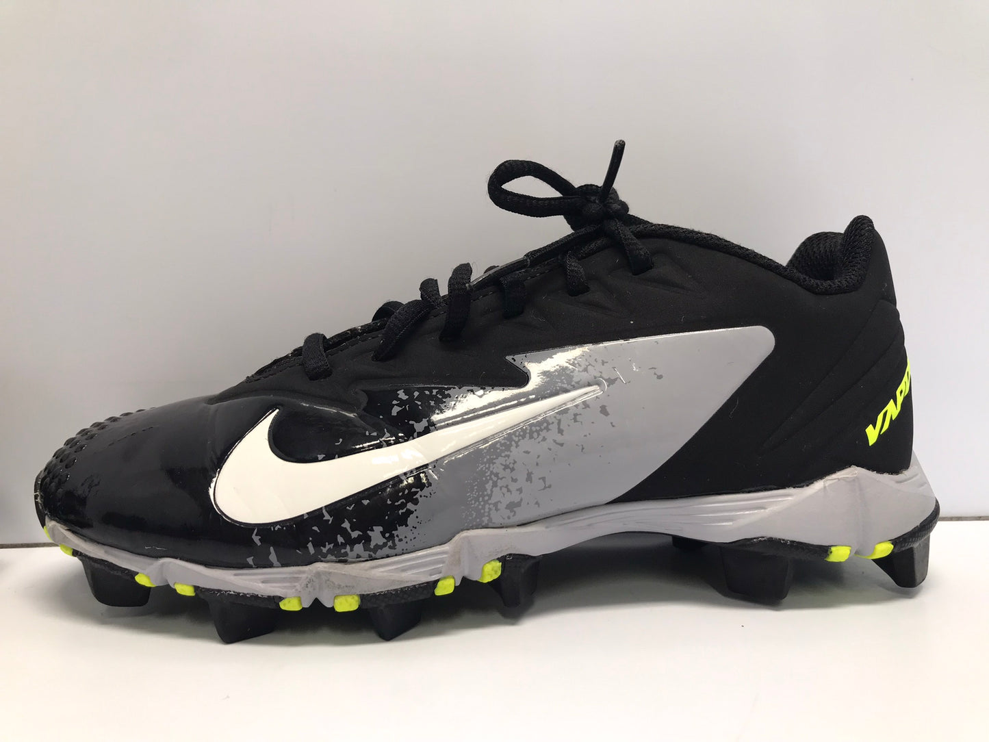 Baseball Shoes Cleats Child Size 4 Nike Vapor Black Grey Lime Like New