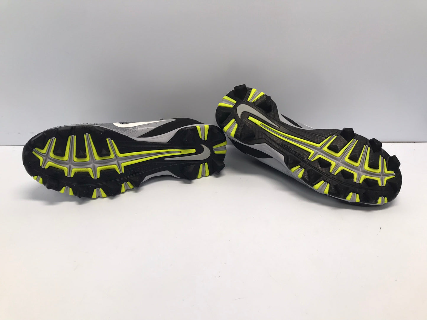 Baseball Shoes Cleats Child Size 4 Nike Vapor Black Grey Lime Like New