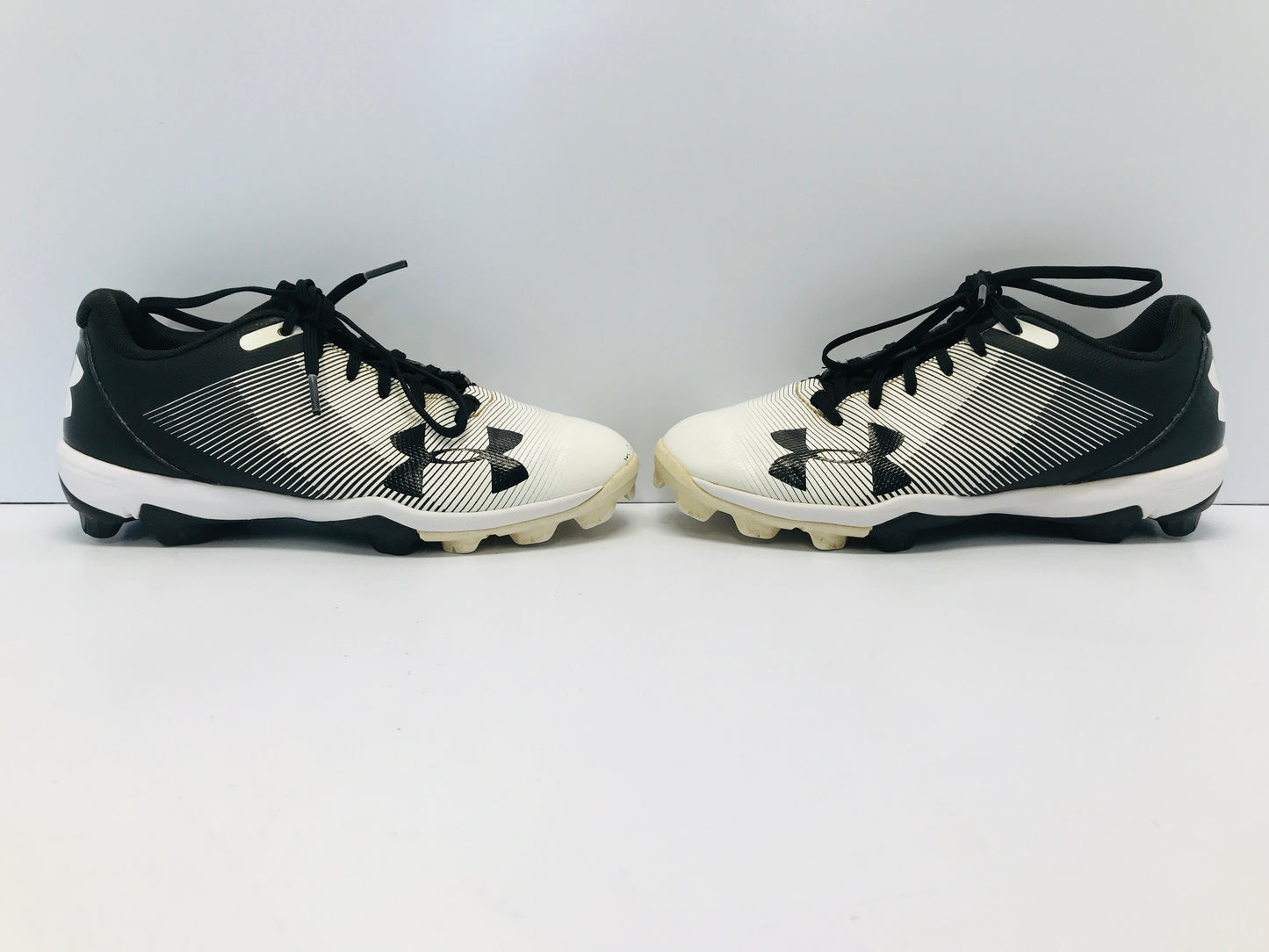 Baseball Shoes Cleats Child Size 5 Under Armour Black White Excellent