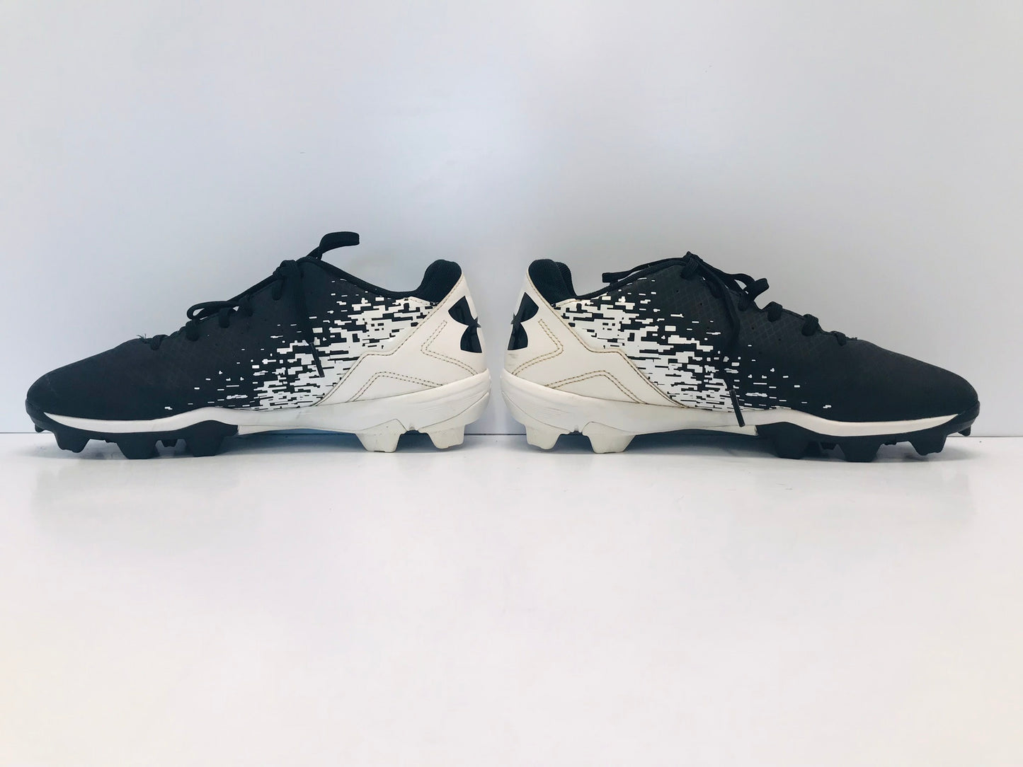 Baseball Shoes Cleats Child Size 6 Junior Under Armour Black White