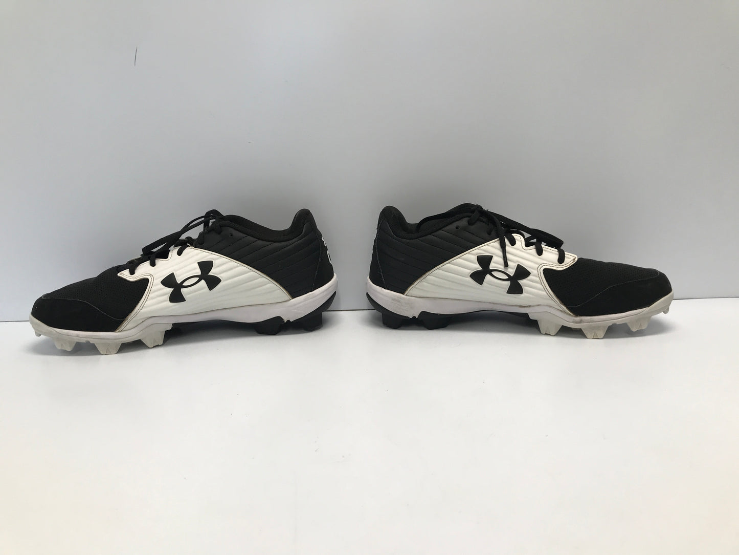 Baseball Shoes Cleats Men's 8.5 Under Armour Black White Excellent