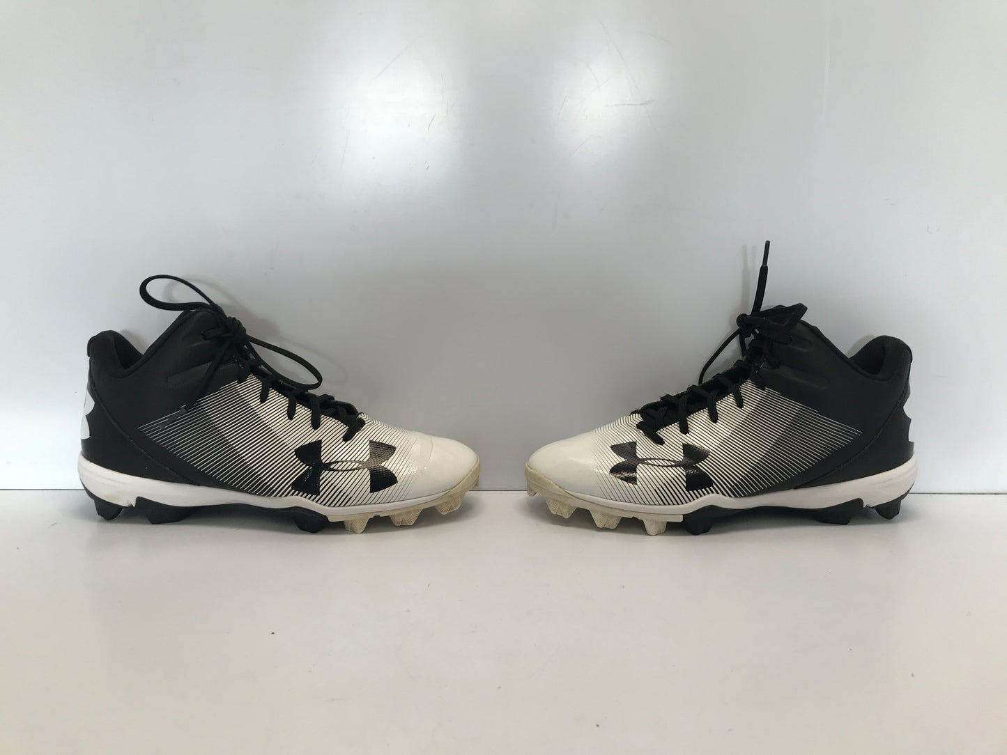 Baseball Shoes Cleats Men's Size 10 Under Armour High Tops Black White Like New