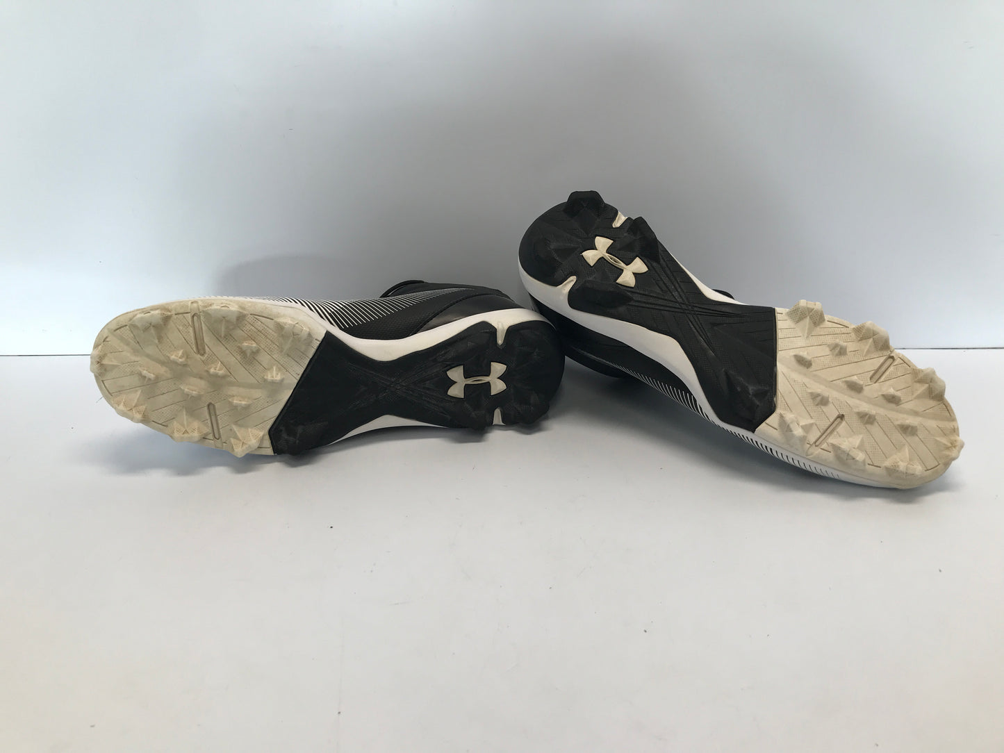 Baseball Shoes Cleats Men's Size 10 Under Armour High Tops Black White Like New