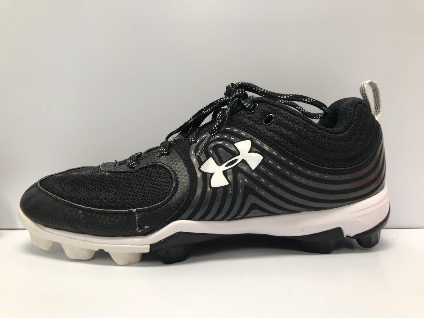 Baseball Shoes Cleats Men's Size 8.5 Under Armour Black White