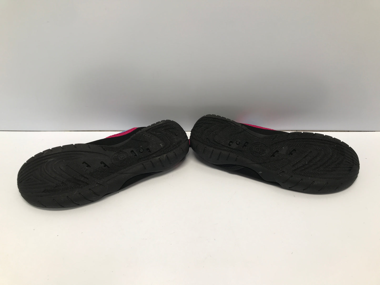 Body Glove Swim Beach Surf Shoes Child Size 3 Black Pink