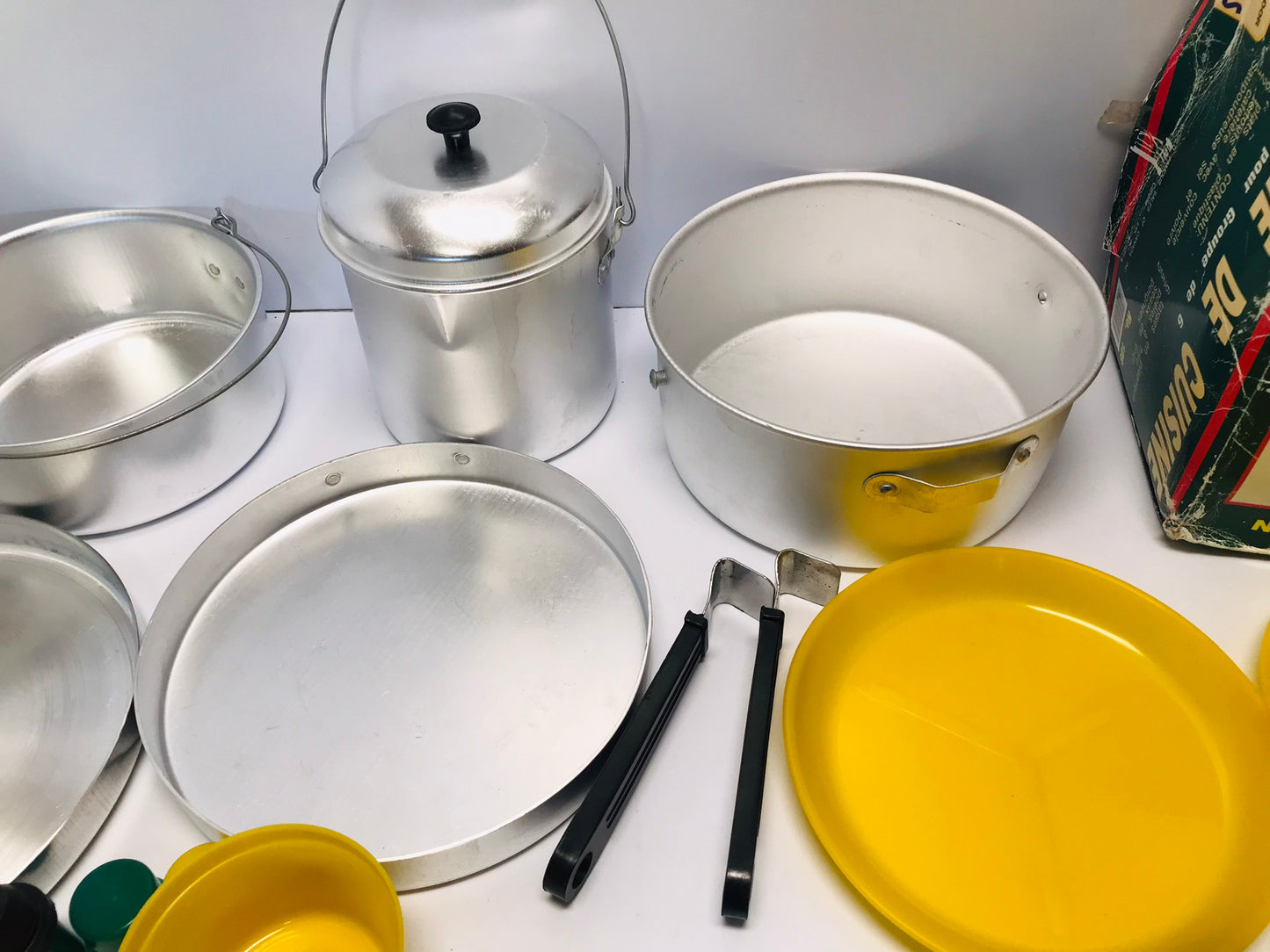 Camping 6 Family NEW Heavy Aluminum Plastic Cook Set