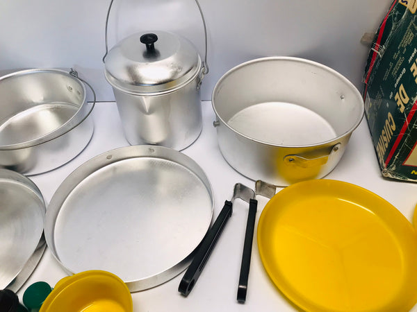 Camping 6 Family NEW Heavy Aluminum Plastic Cook Set