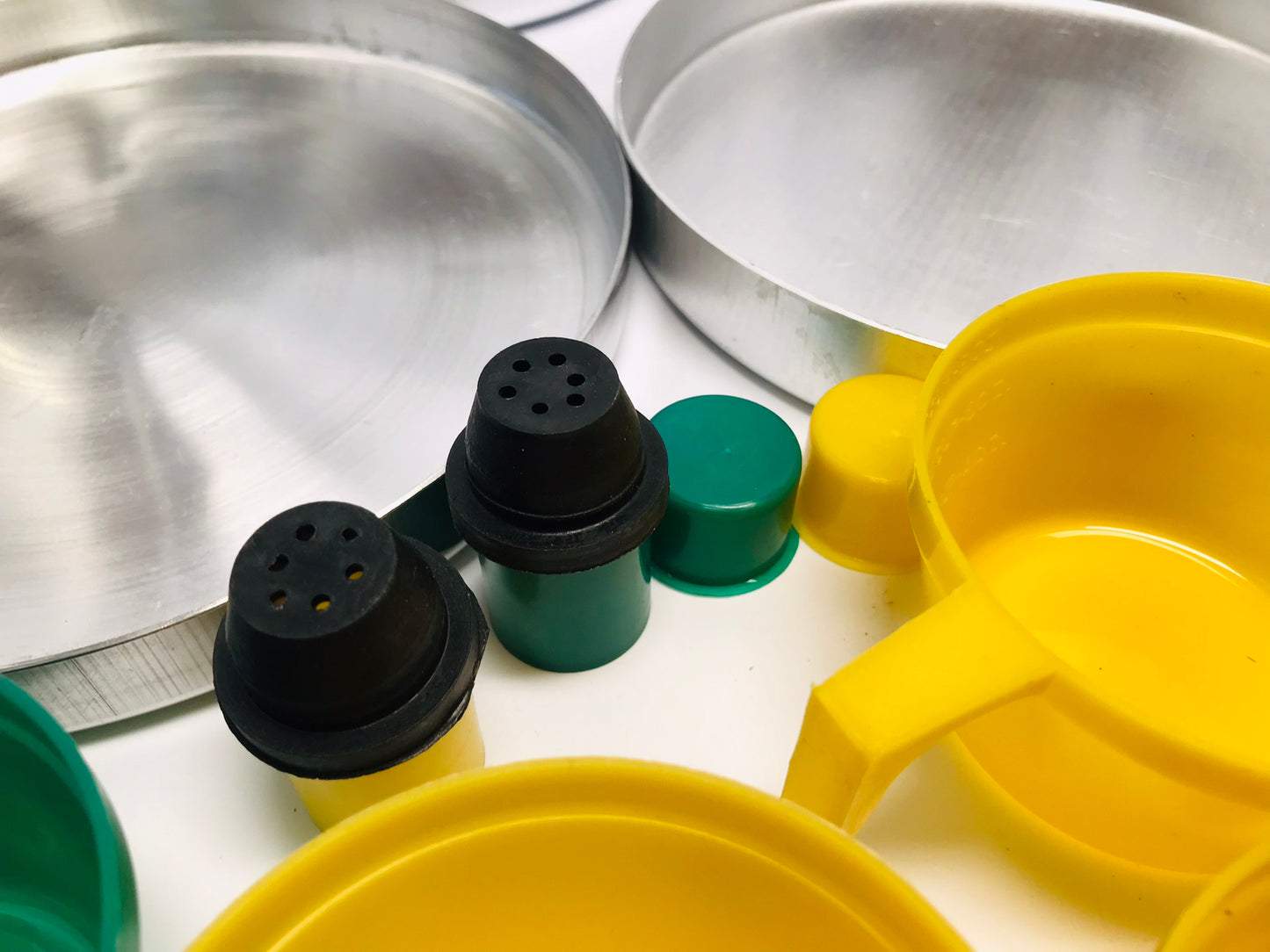 Camping 6 Family NEW Heavy Aluminum Plastic Cook Set