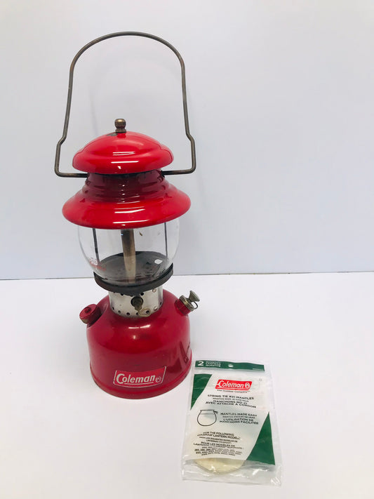 Camping Coleman 200 Vintage 1953 Gas Lantern With New Mantel Very RARE