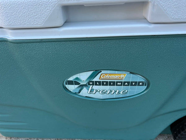 Camping Fishing Coleman X Tream 70 Quart Cooler on Wheels With Handle With Drain Plug Excellent
