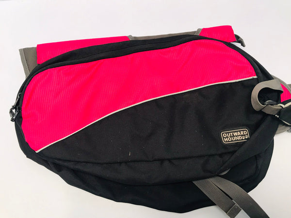 Dog Pet Puppy Outward Hound Dog BackPack Size Large Removeable Side Bags Adjustable Fushia Black Like New