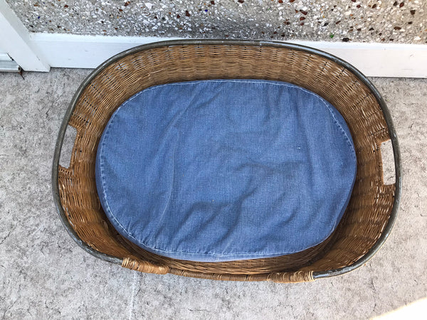 Dog Puppy Cat Boho Metal Rattan Dog Bed With Feet 29x22x10 Denim Mattress