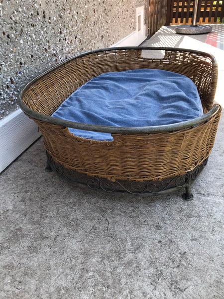 Dog Puppy Cat Boho Metal Rattan Dog Bed With Feet 29x22x10 Denim Mattress