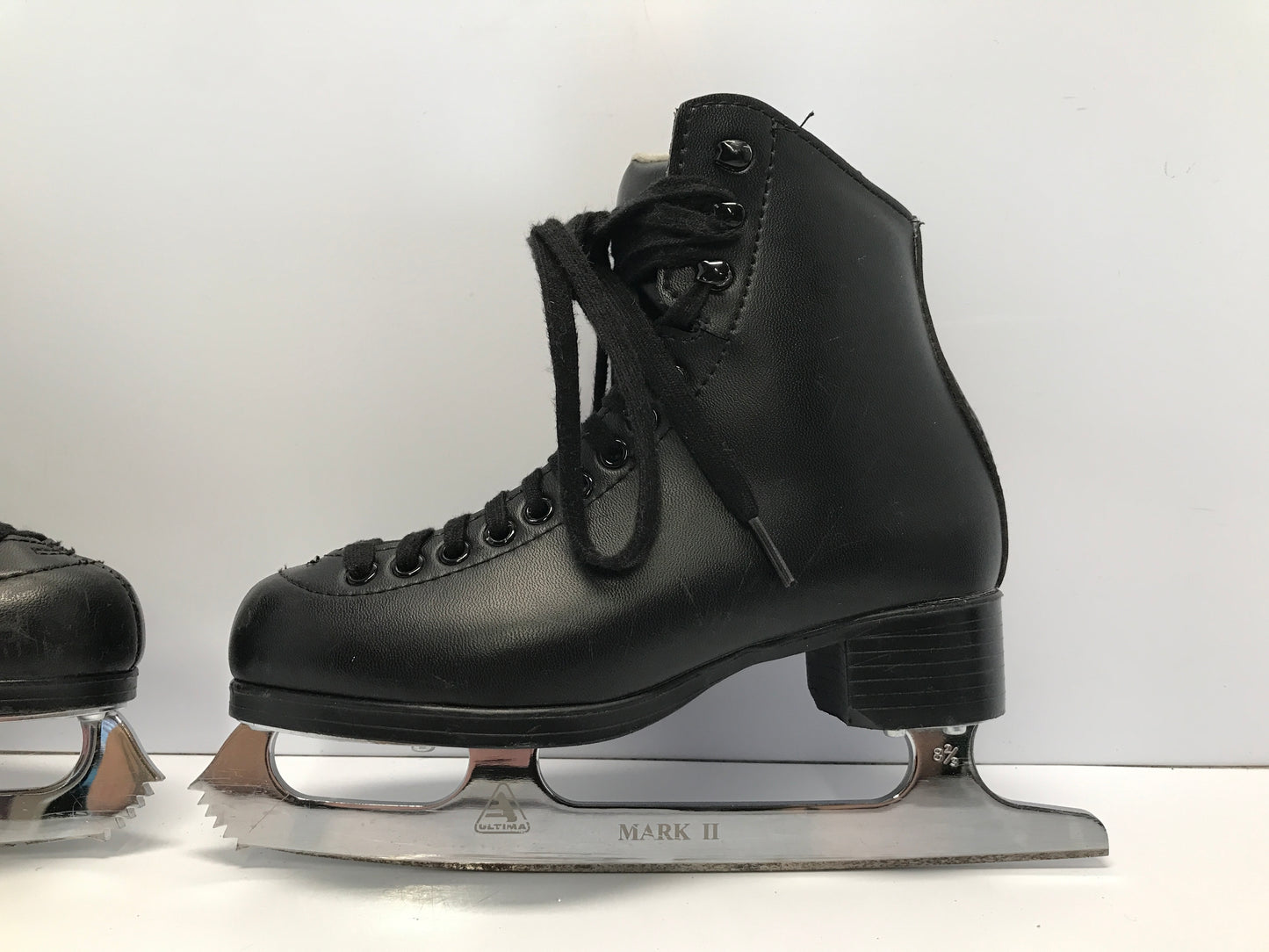 Figure Skates Child Size 1 Jackson Excell Black Leather Excellent