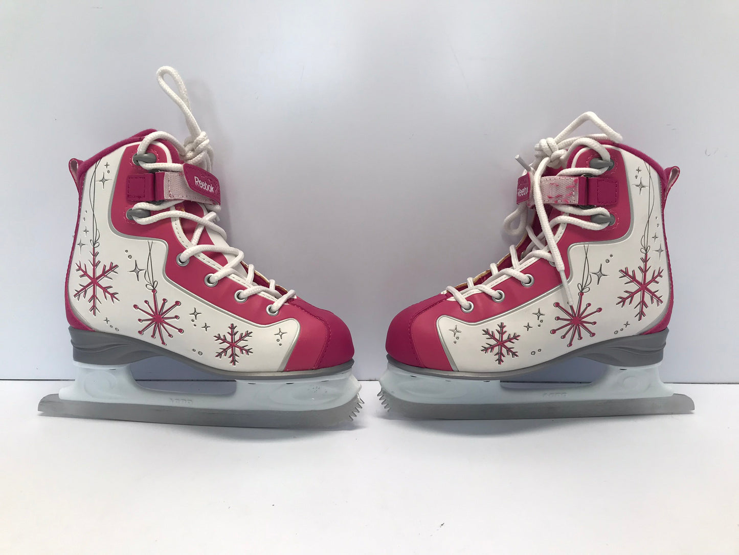 Figure Skates Child Size 3 Reebox Glitter Girl Pink Soft Skate New