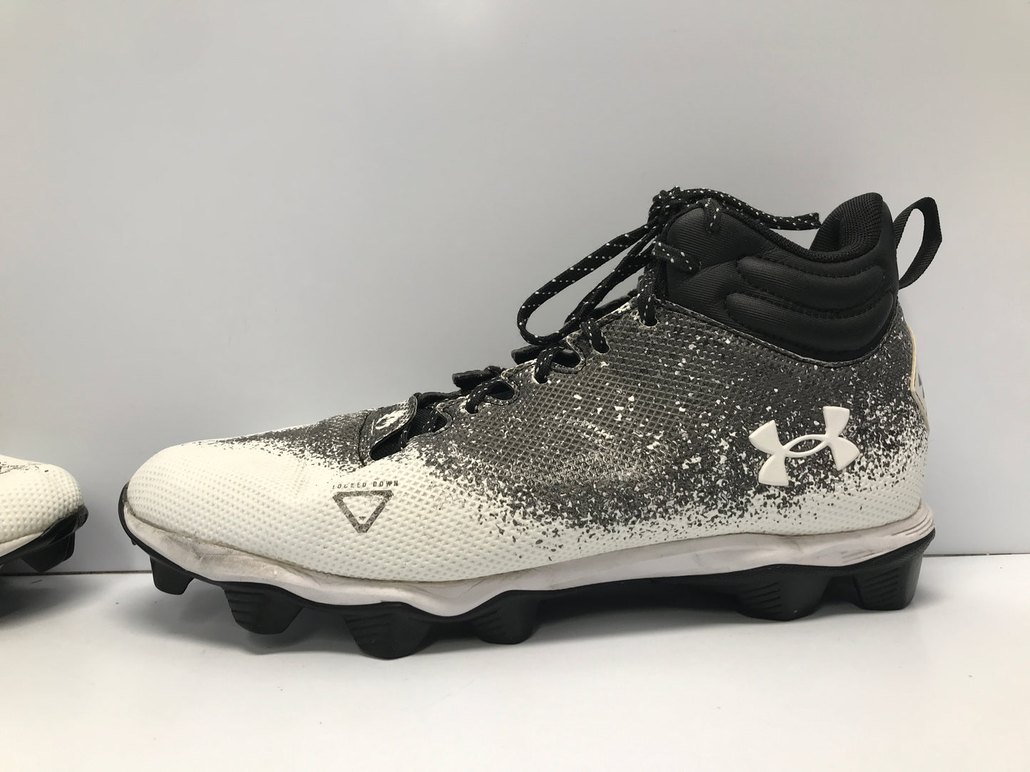 Football Baseball Shoes Cleats Men's Size 10.5 High Top Under Armour Lock Down Black White Grey