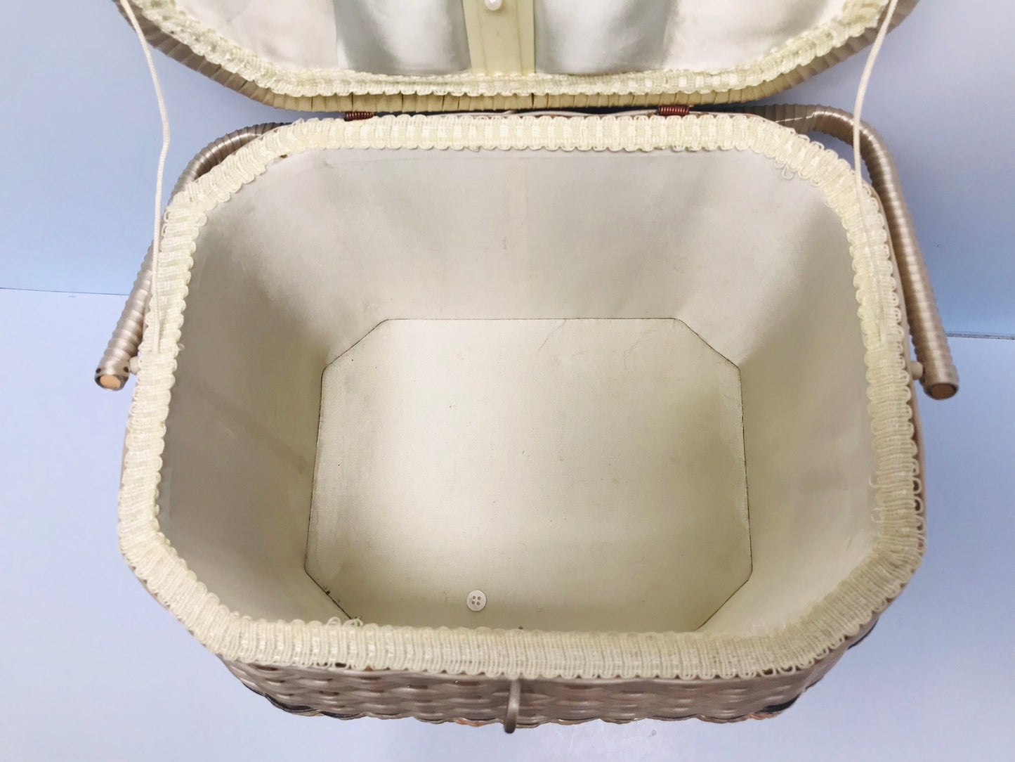 Grandma's Old Sewing or knitting Vintage Eaton's 1960's Basket 24x14x12 inch Standing Wool Wicker Chest Like New Outstanding