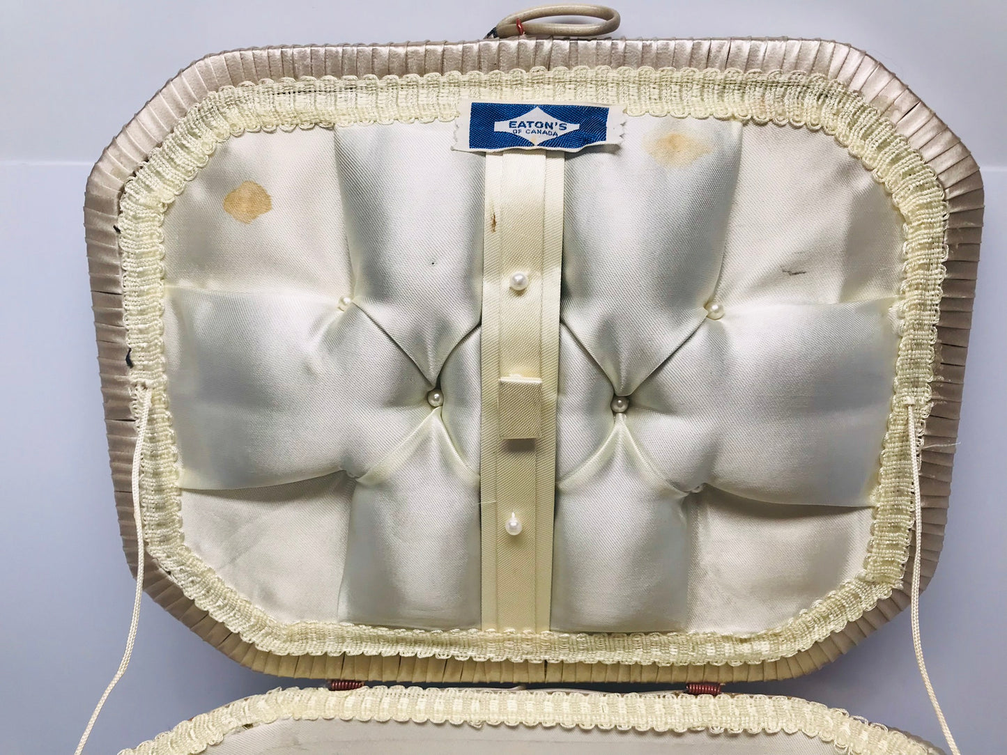 Grandma's Old Sewing or knitting Vintage Eaton's 1960's Basket 24x14x12 inch Standing Wool Wicker Chest Like New Outstanding