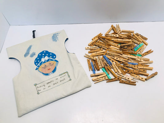 Grandma's Vintage Wood Clothing Pins Bag