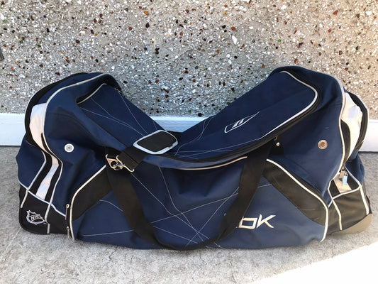 Hockey Bag Men's X Large On Wheels RBC All Zippers Complete With All Straps Denim Blue