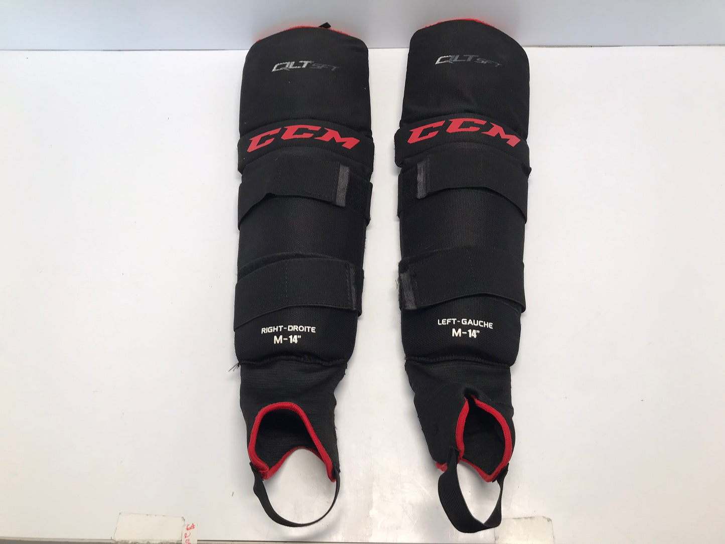 Hockey Ball Senior Medium 14 inch CCM QuickLite Soft Shin Guards Like New