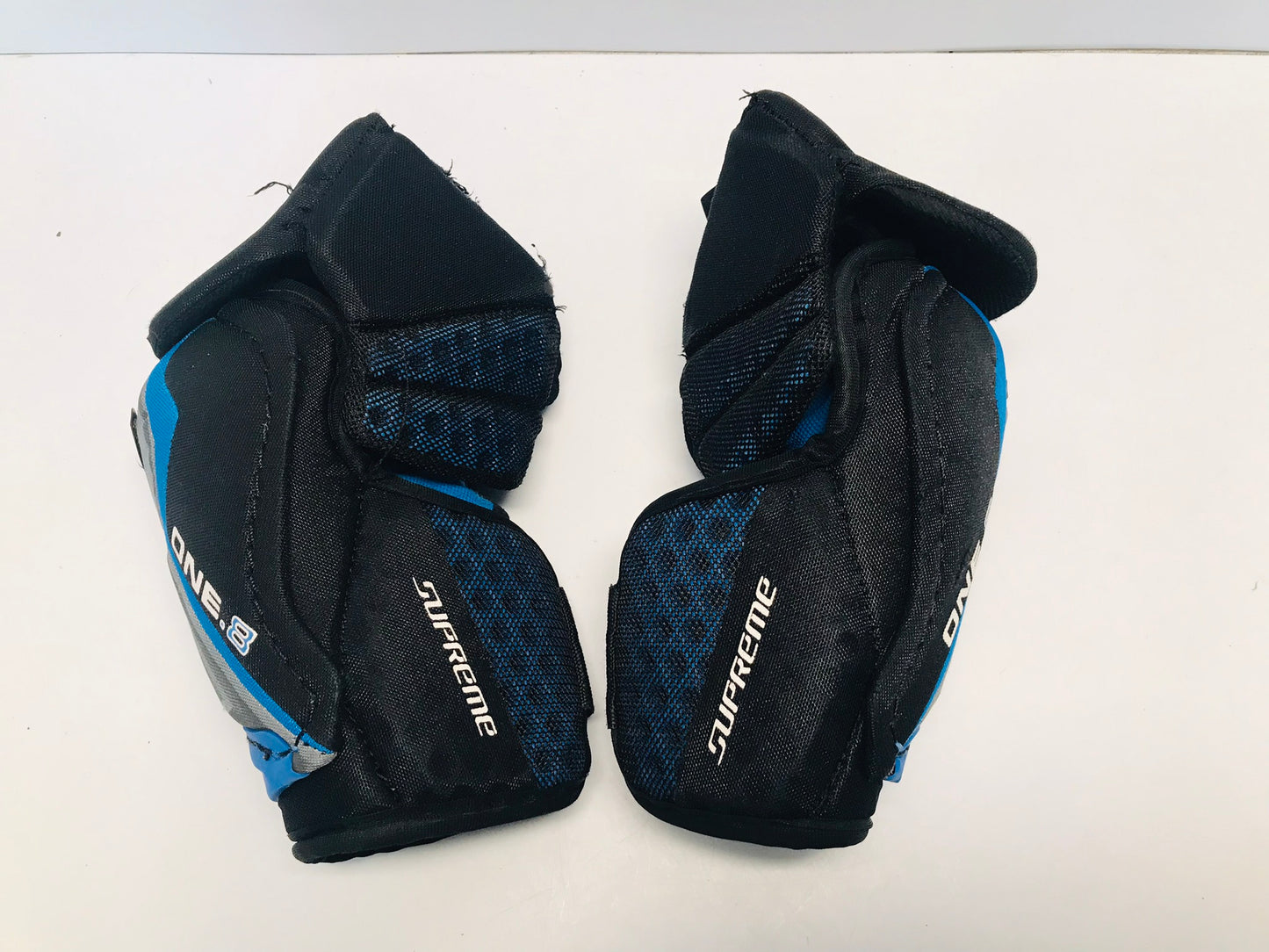Hockey Elbow Pads Men's Size Small Bauer Supreme One.8 Blue Black Excellent