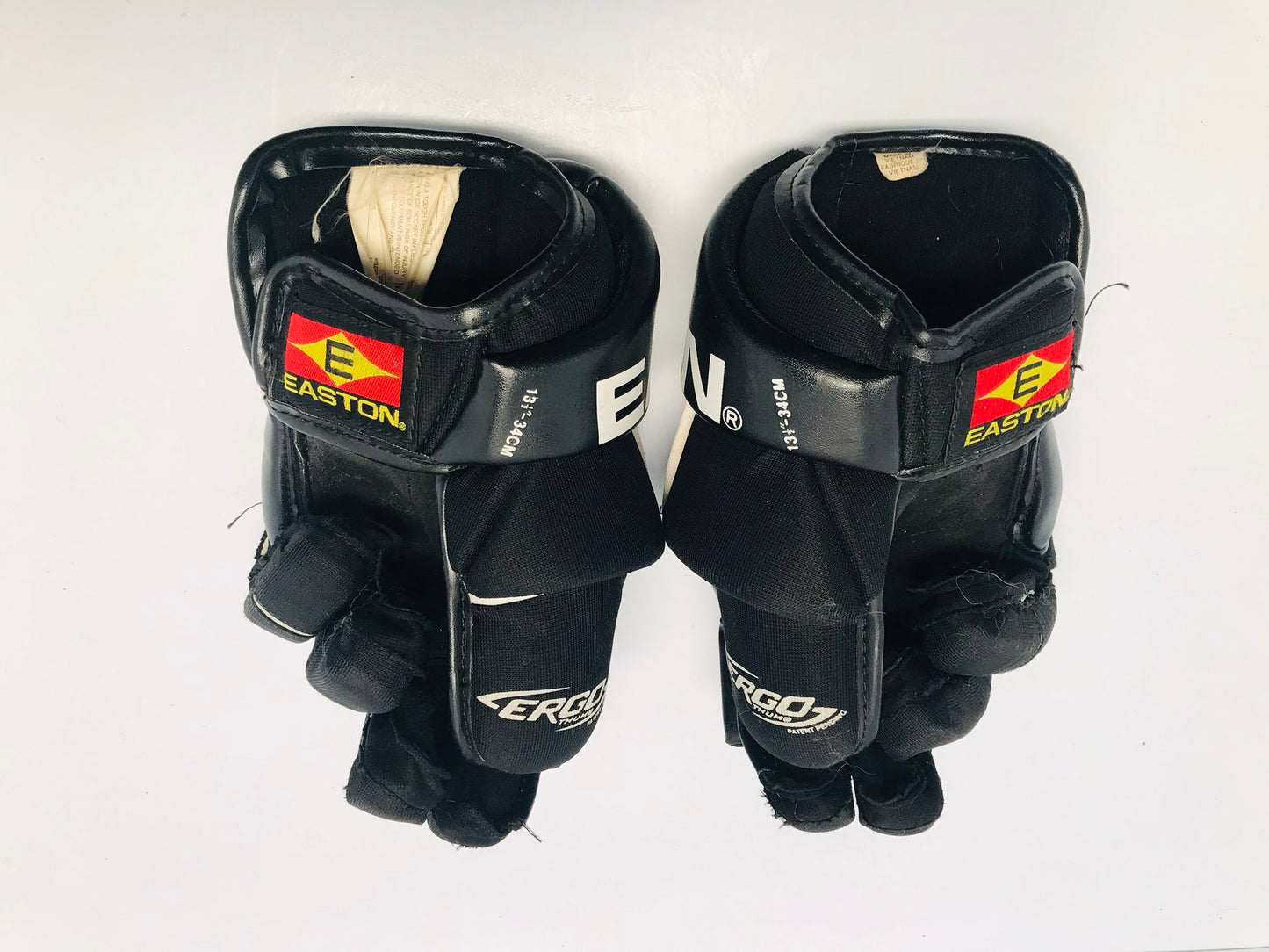 Hockey Gloves Men's Size 13.5 inch Easton Black White Excellent