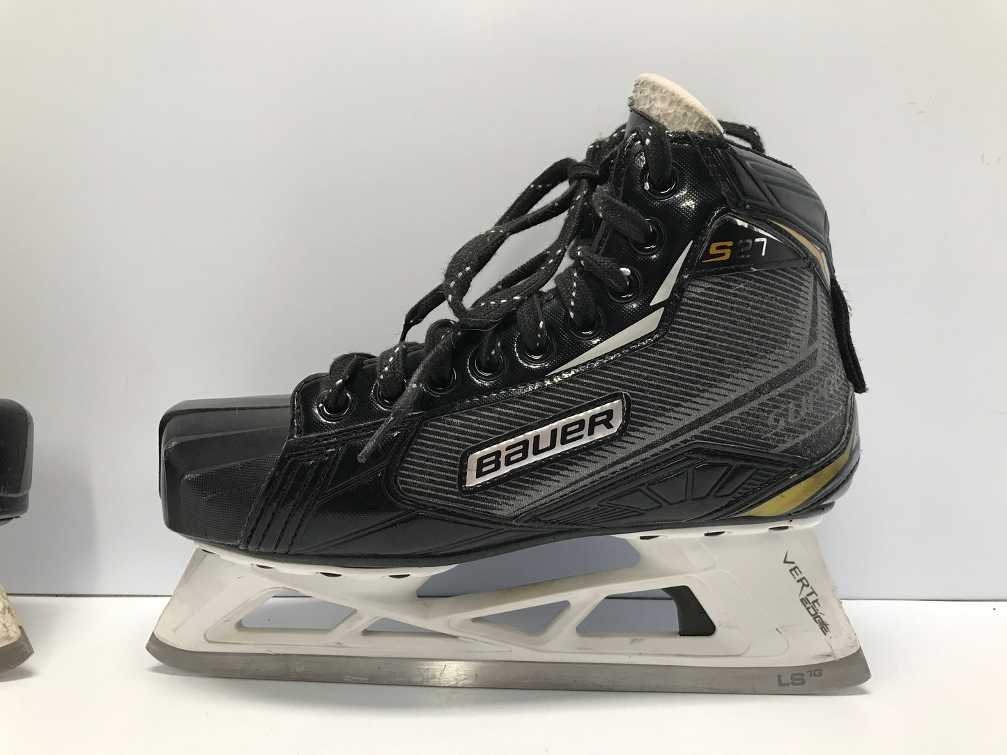 Hockey Goalie Skates Child Junior Shoe Size 6 Skate Size 5 Bauer Supreme S27 With LS Blades
