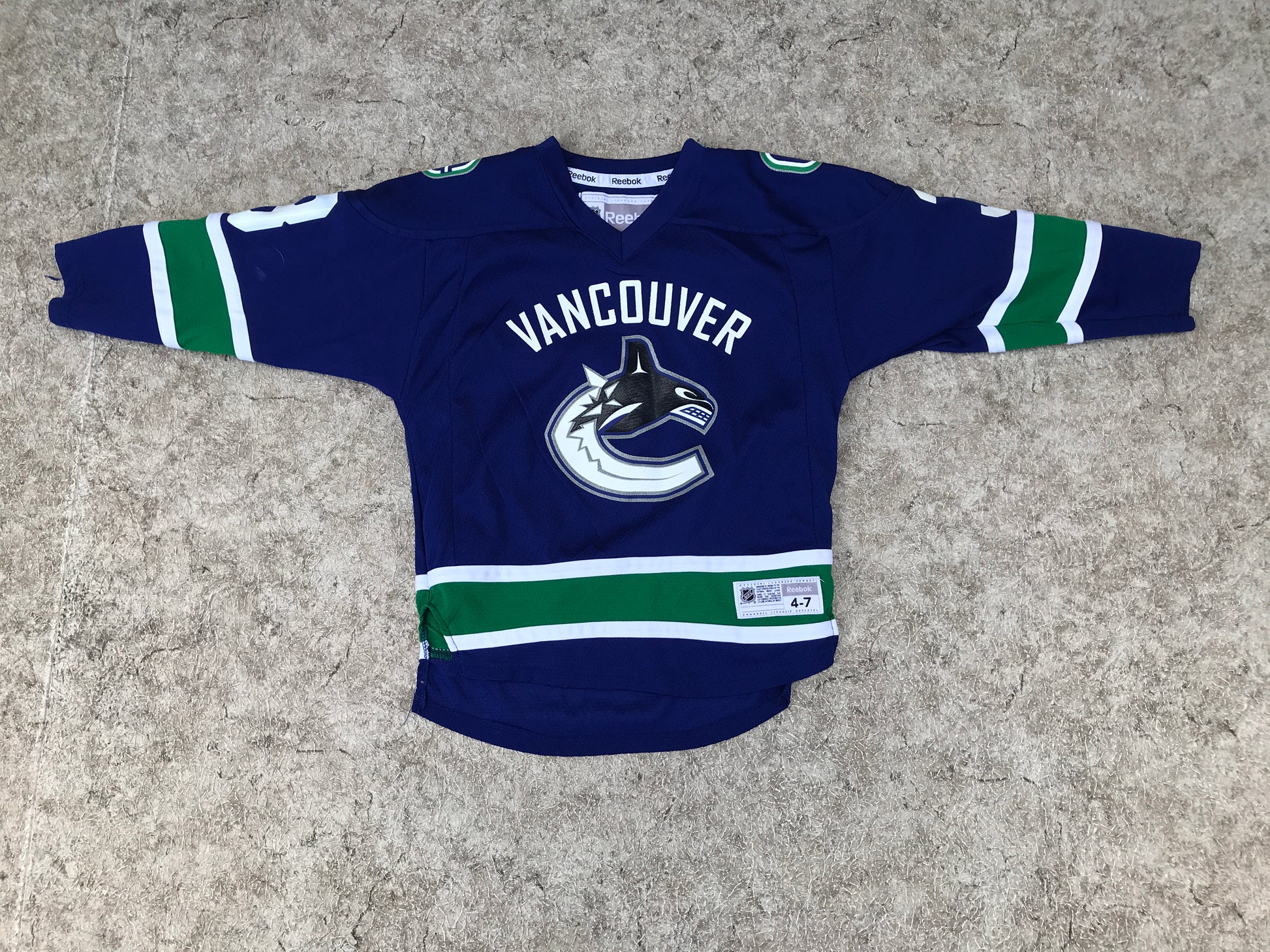Hockey Jersey Child Size 4-7 Reebok Vancouver Canucks Blue