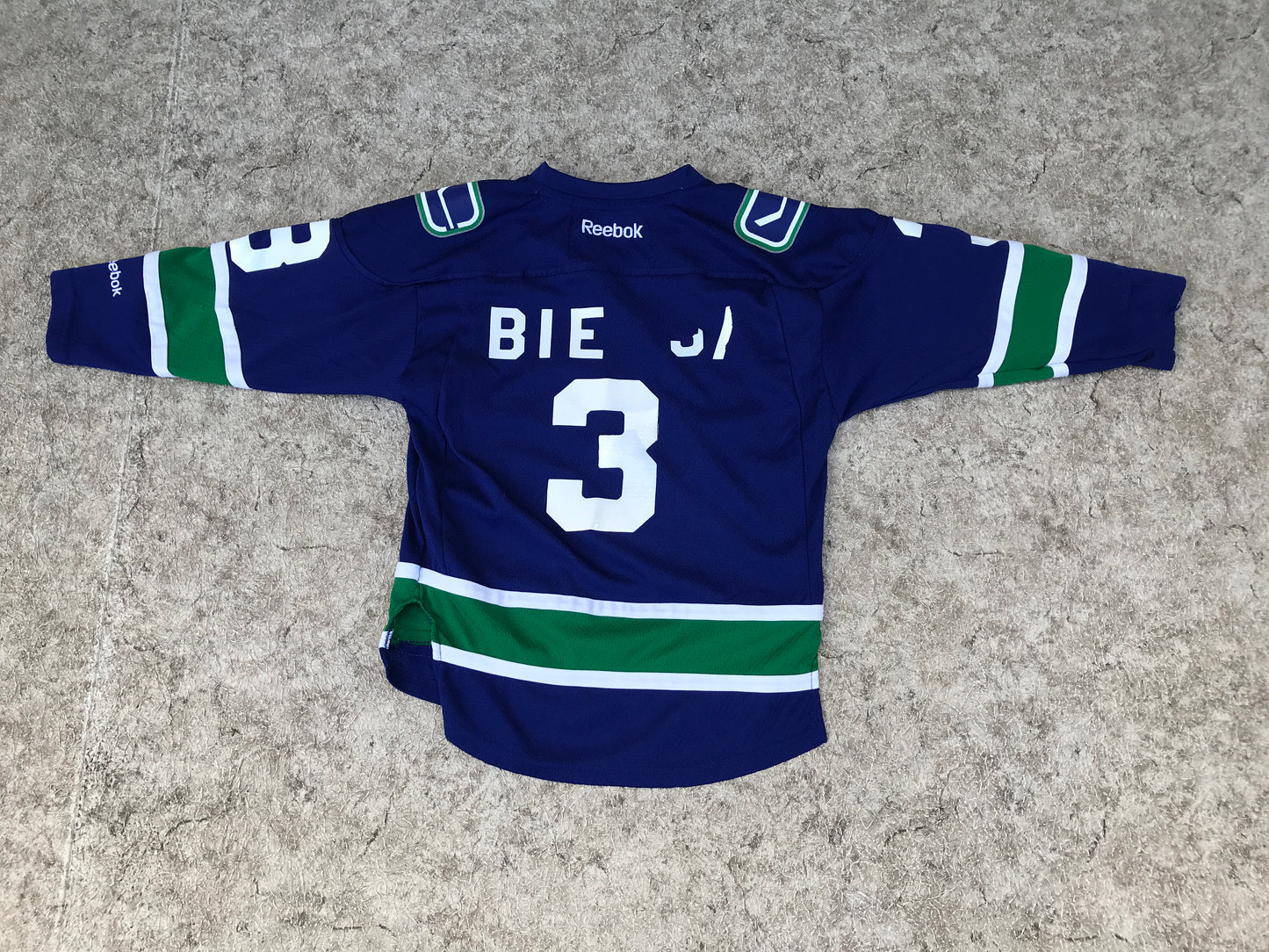 Hockey Jersey Child Size 4-7 Reebok Vancouver Canucks Blue