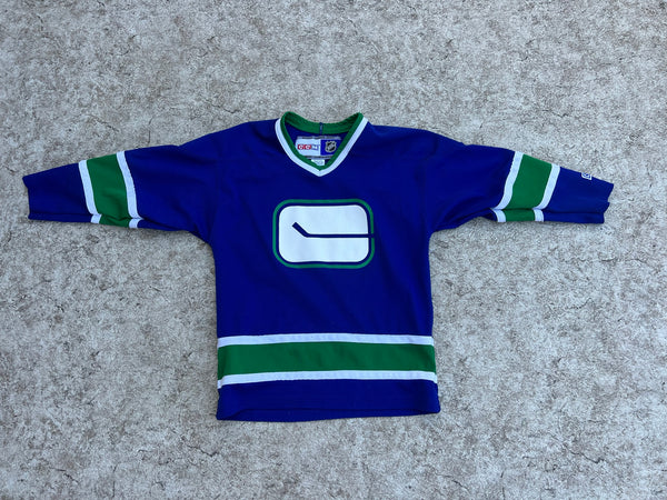 Hockey Jersey Child Size 4-7 Vancouver Canucks Vintage CCM