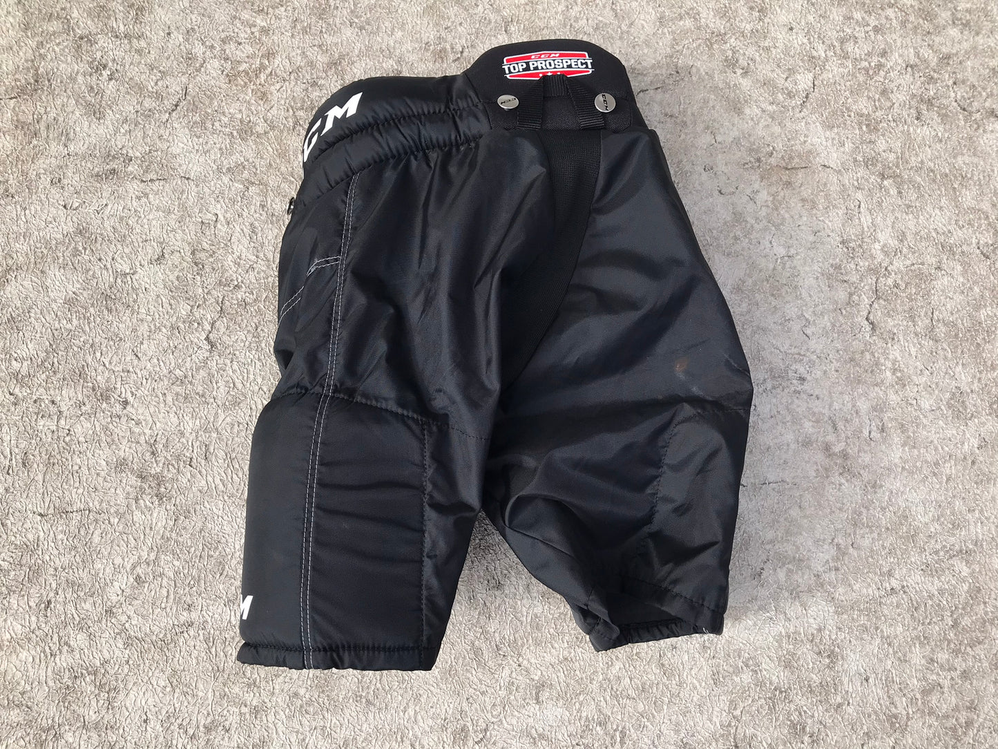 Hockey Pants Child Size Youth  X Large 5-6 CCM Top Prospect Black Red Like New