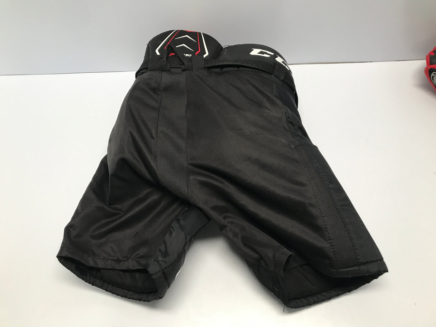 Hockey Pants Child Youth Size Large Age 5-6 CCM Like New