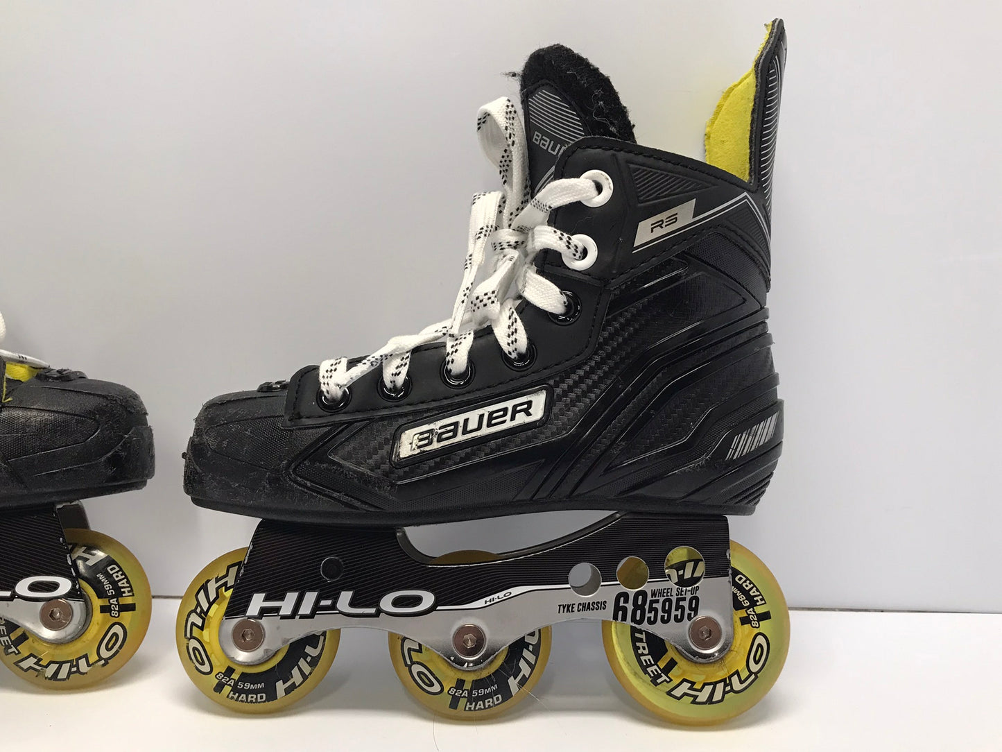 Hockey Roller Hockey Child Size 1 Bauer With Rubber Wheels Excellent