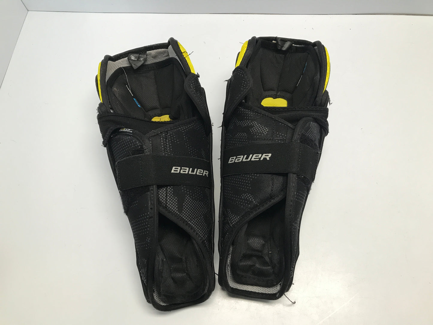 Hockey Shin Pads Child Junior Size 12in Bauer Supreme Matrix With Removable Liner Calf Wrap Black Gold