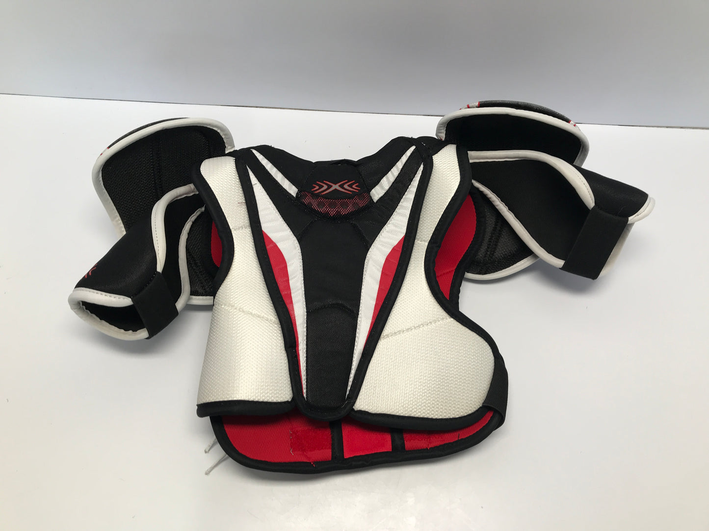Hockey Shoulder Chest Pad Child Size Junior Medium Bauer Vapor X.30 Black Red