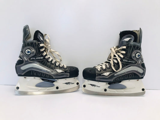 Hockey Skates Child Size 4 Shoe Size Mission Pure E New Demo Model