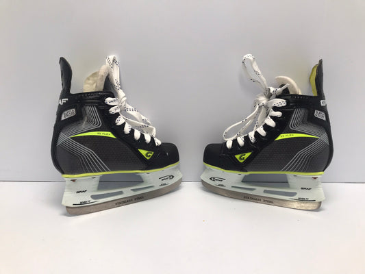 Hockey Skates Child Size 11 Wide Toddler Shoe Size Graf Supra Like New Outstanding