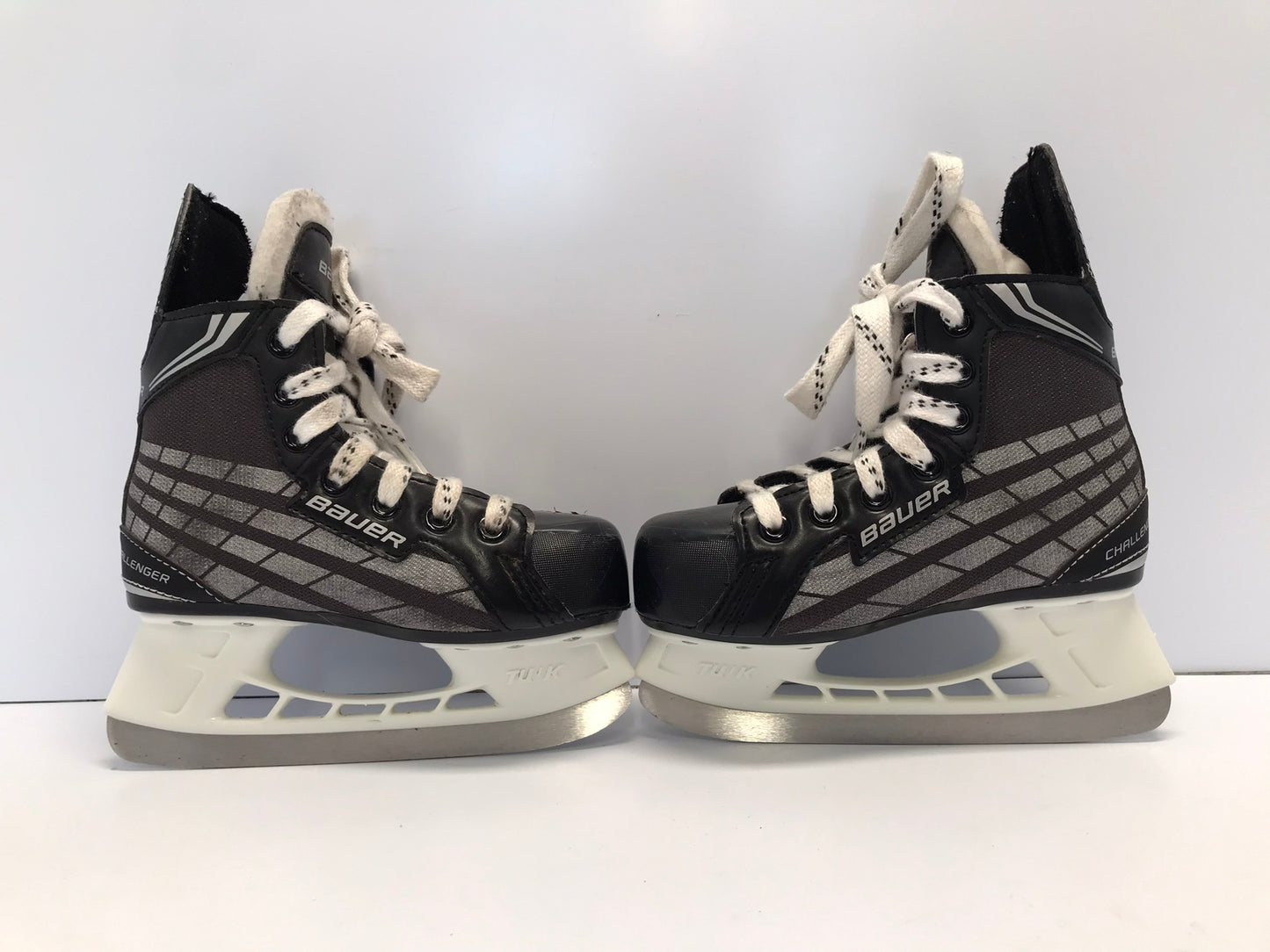 Hockey Skates Child Size 12 Shoe Size Bauer Challenger New Demo Model