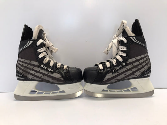Hockey Skates Child Size 12 Shoe Size Bauer Challenger New Demo Model