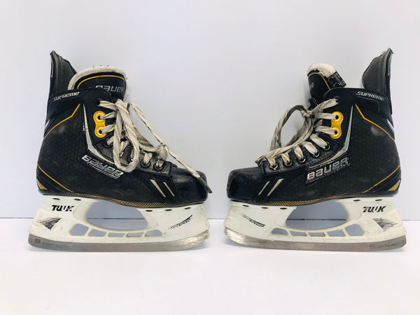 Hockey Skates Child Size 2 Shoe Size Bauer Supreme One.6  Minor Wear
