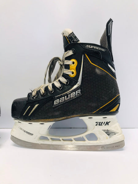 Hockey Skates Child Size 2 Shoe Size Bauer Supreme One.6  Minor Wear