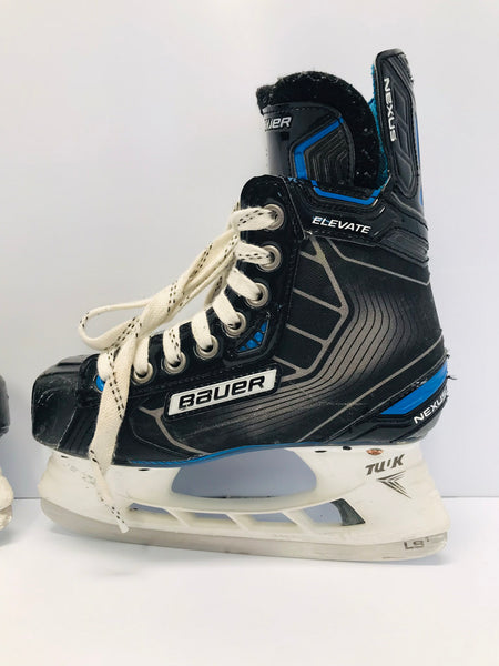 Hockey Skates Child Size 3 Shoe Size Bauer Nexus Minor Wear