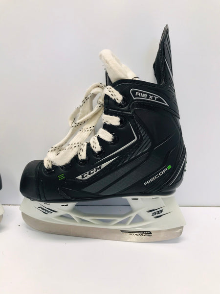 Hockey Skates Child Size 9 Toddler Shoe Size CCM Ribcore New Demo Model