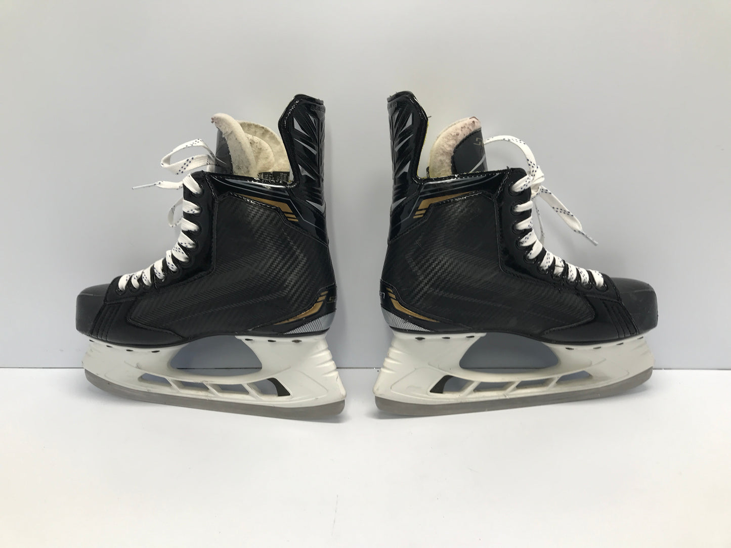 Hockey Skates Men's Senior Size 7.5 Shoe Size 6 Bauer Supreme S27 Outstanding Quality