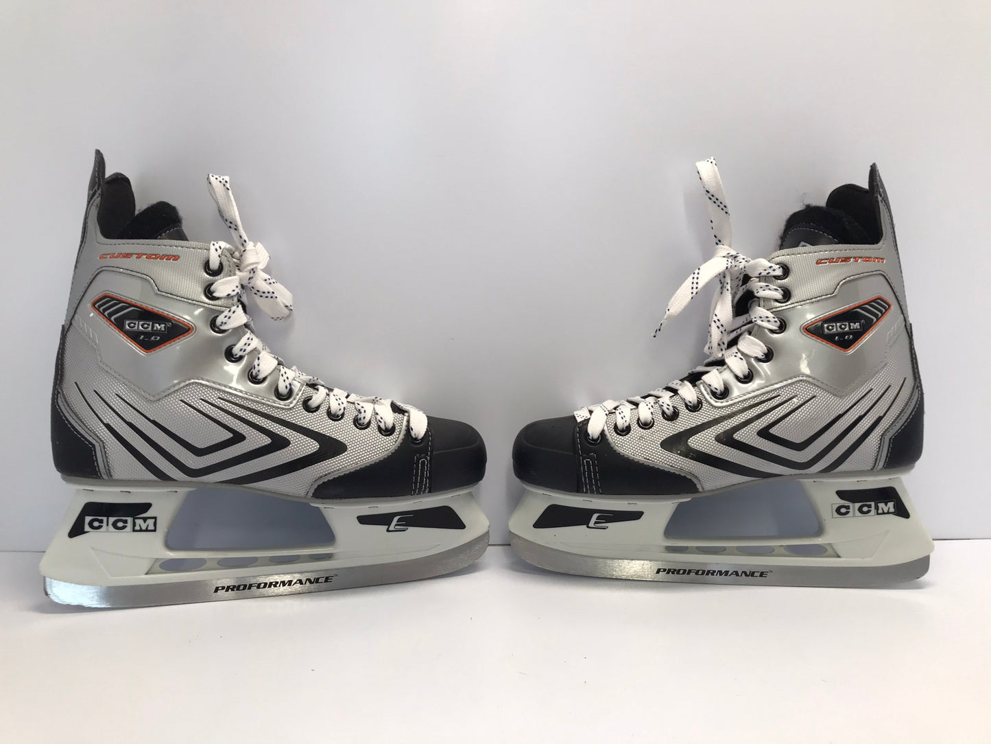 Hockey Skates Men's Size 11 Shoe 9.5 Skate Size CCM Custom New