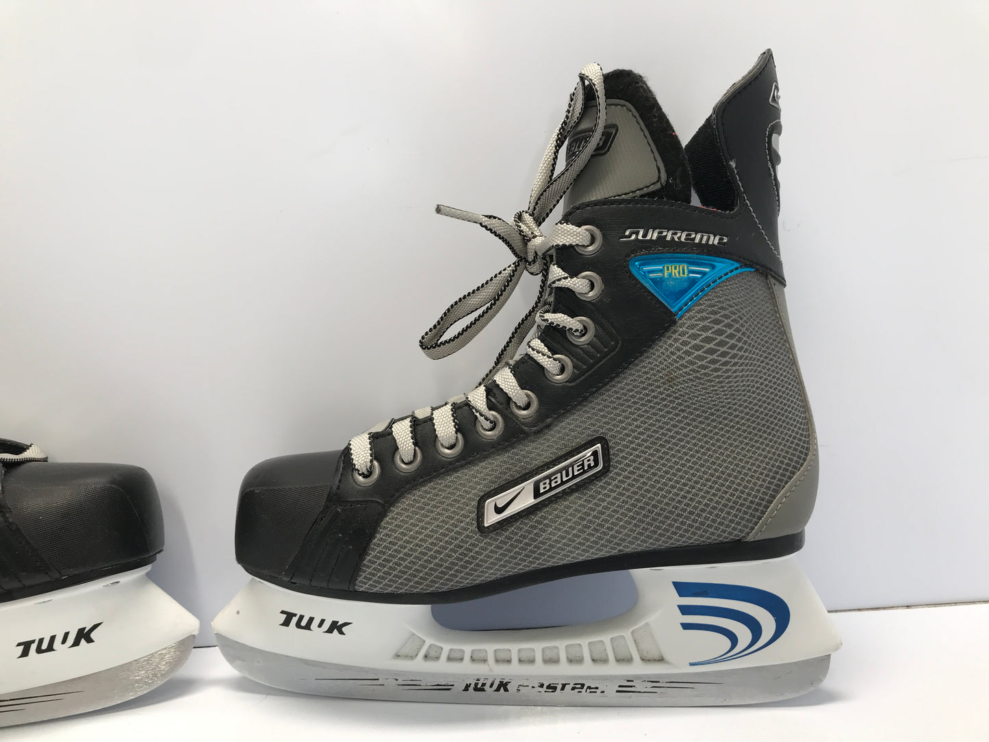 Hockey Skates Men's Size 6 Shoe Size 5 Skate Bauer Supreme Pro Like New