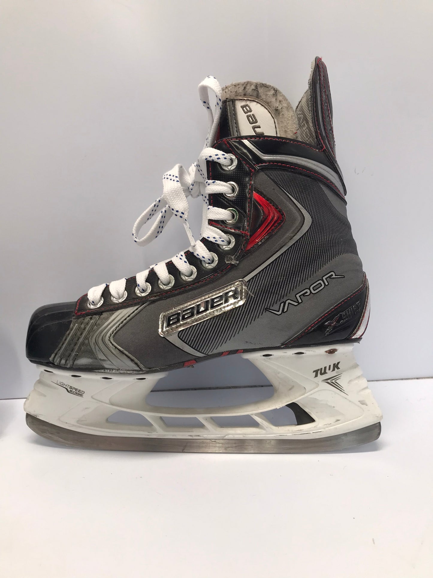 Hockey Skates Men's Size 8 Shoe 6.5 Skate Size Bauer Vapor XShift