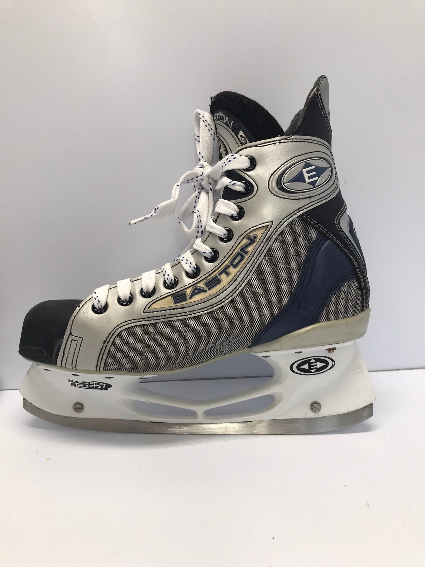 Hockey Skates Men's Size 9.5 Shoe 8 Skate Size Easton Like New