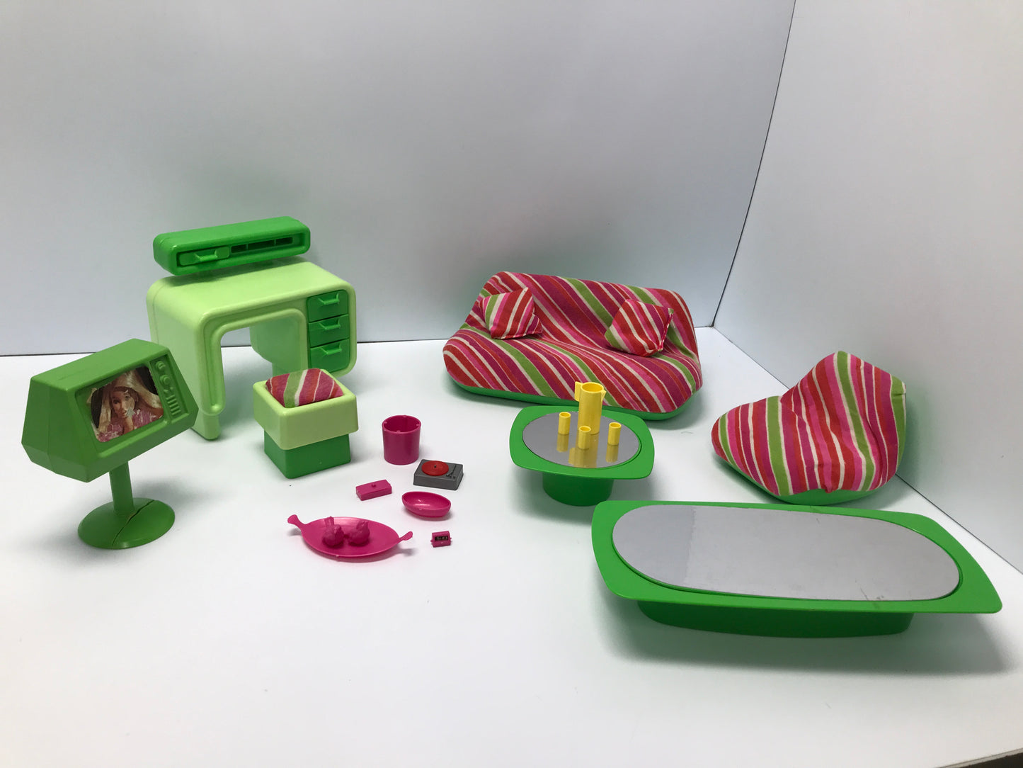 Vintage 1977 Mattel Barbie Modern Dream Furniture Living Room Collection Set From UK RARE